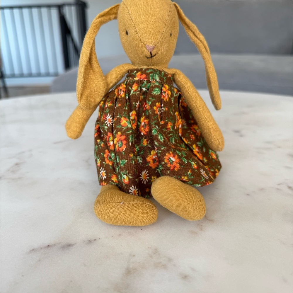 Maileg dusty yellow bunny 🐰